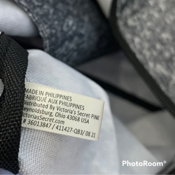 Victoria Secret Pink Foil Logo Weekender Tote Bag Heather Gray Zippered NWT - Picture 11 of 13